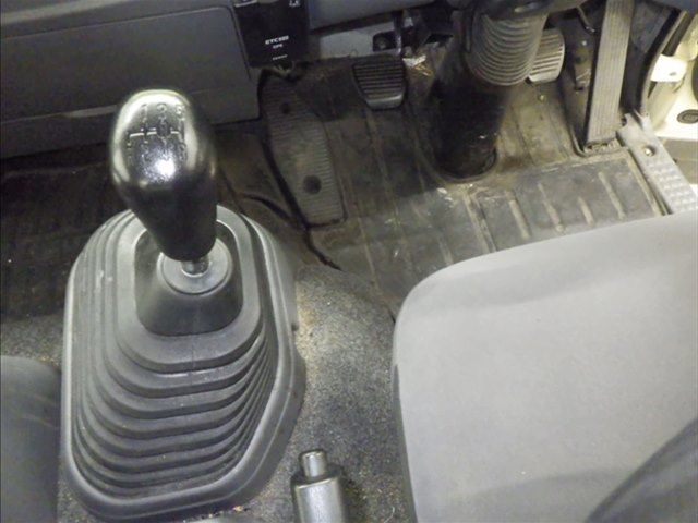 2021 Isuzu Forward Van auction photo 8