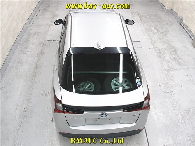 2019 Toyota Prius E auction photo 5