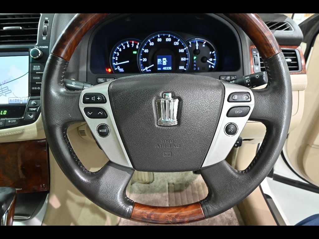 2013 Toyota クラウン SED 3.0 Royal Saloon Premium Edition auction photo 9