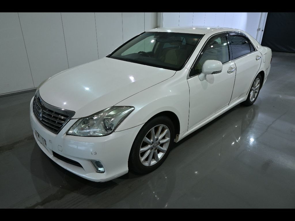 2013 Toyota クラウン SED 3.0 Royal Saloon Premium Edition auction photo 4