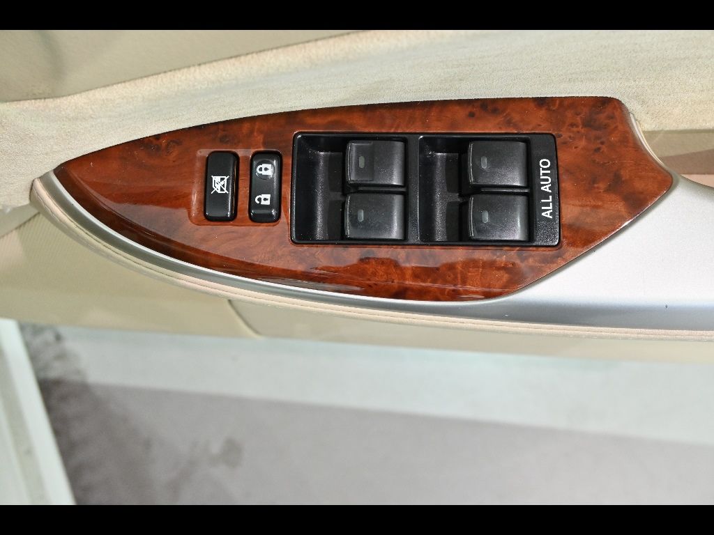 2013 Toyota クラウン SED 3.0 Royal Saloon Premium Edition auction photo 12