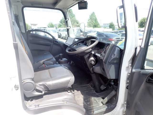 2021 Isuzu Elf 3.0t Refrigerated 4WD auction photo 6