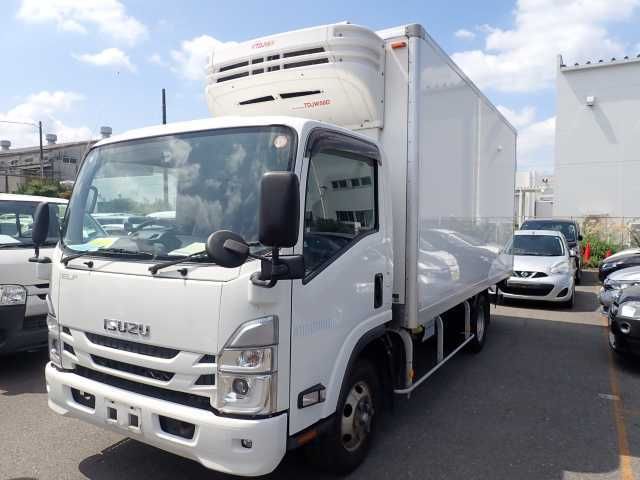 Japan Auction Vehicles 13 2021 Isuzu Elf 3.0t Refrigerated 4WD auction photo