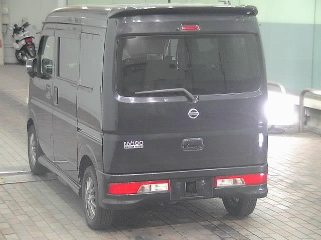 2018 Nissan NV100 Clipper Rio 4WD G auction photo 2