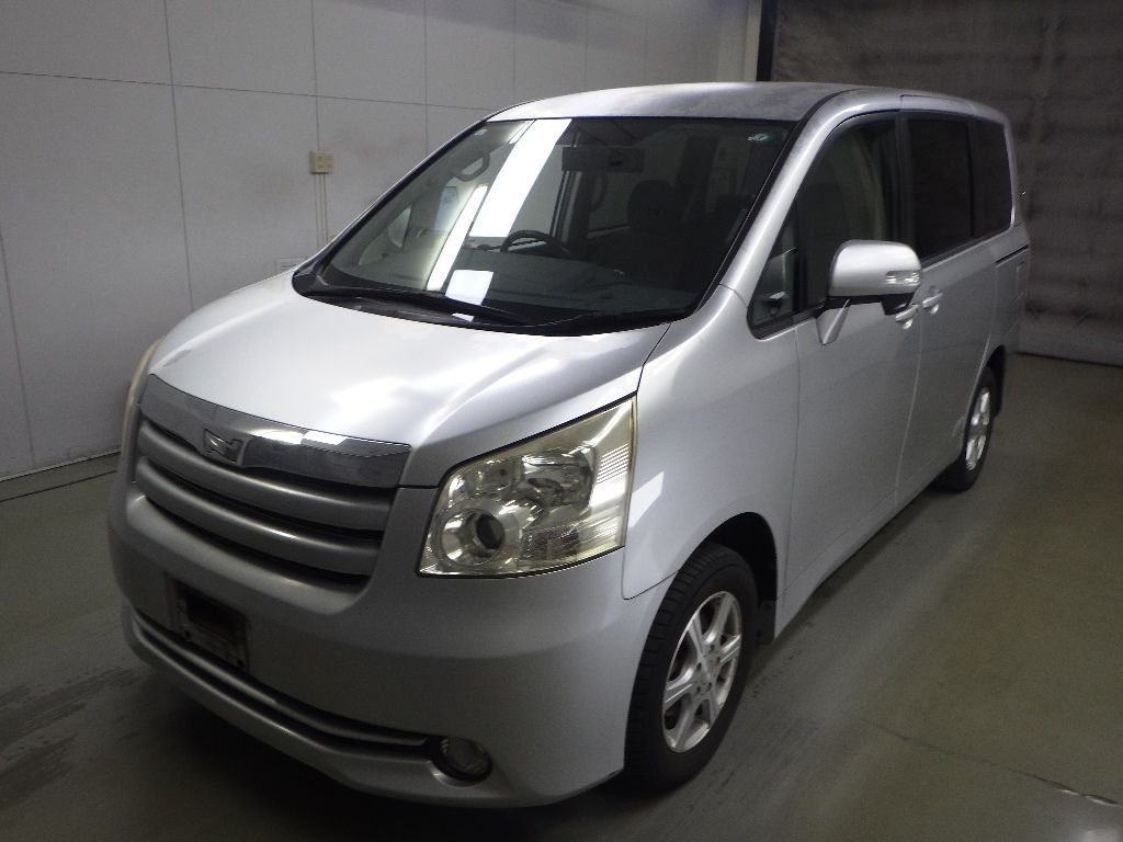 2007 Toyota Noah X Lセレクション auction photo 4