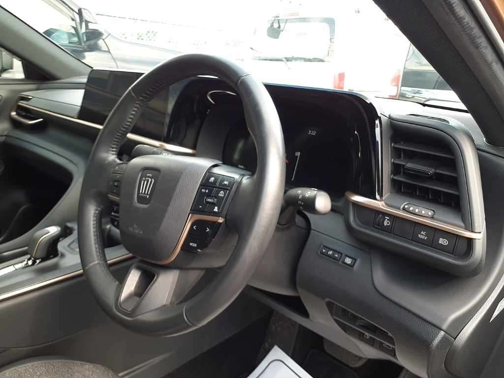 2023 Toyota Crown Crossover G 4WD auction photo 9