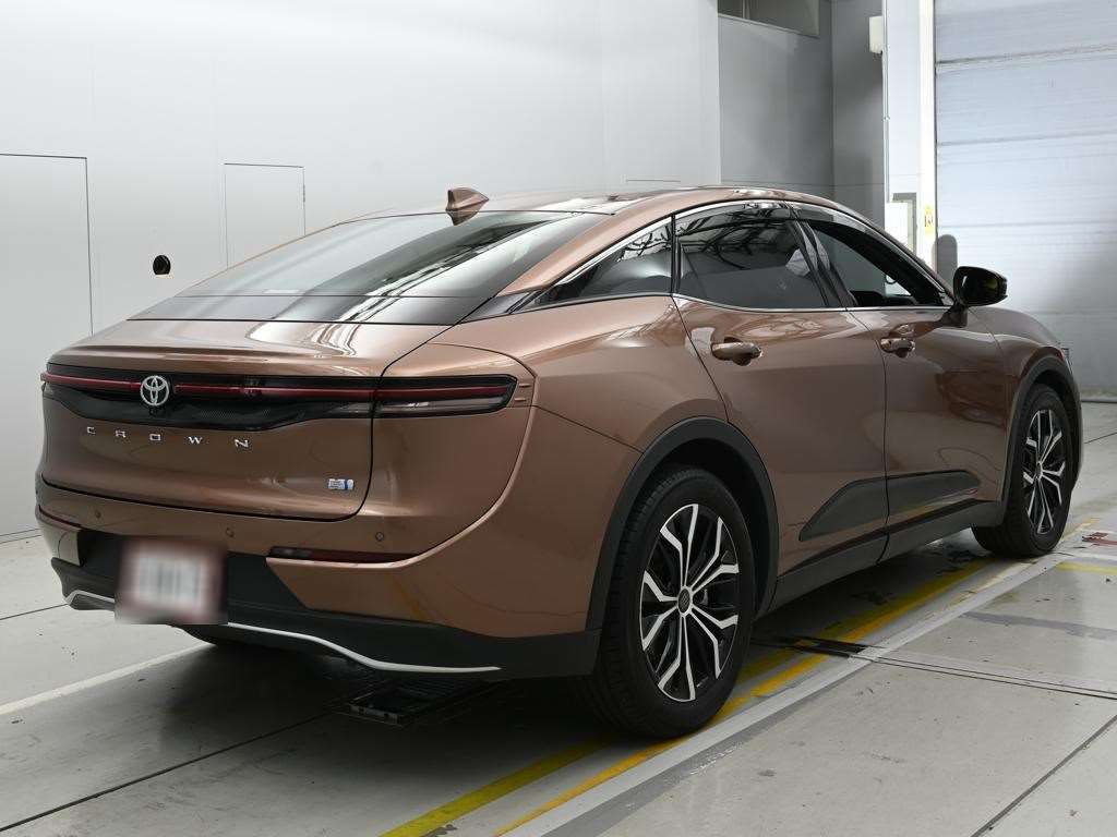 2023 Toyota Crown Crossover G 4WD auction photo 2