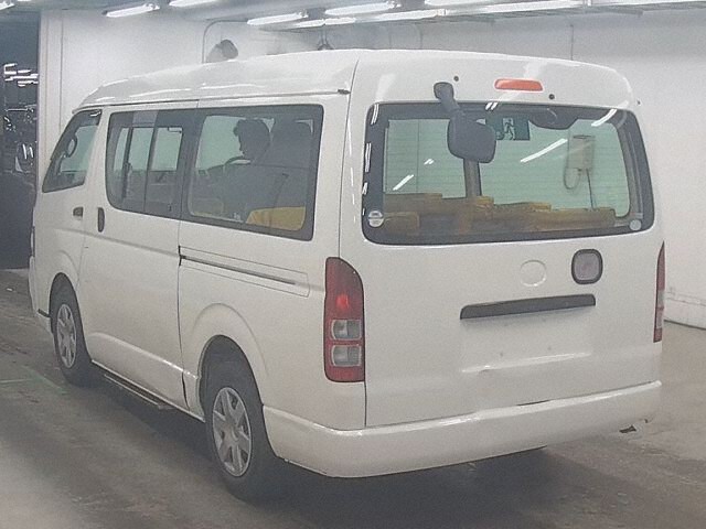 2005 Toyota Hiace ヨウジ auction photo 2