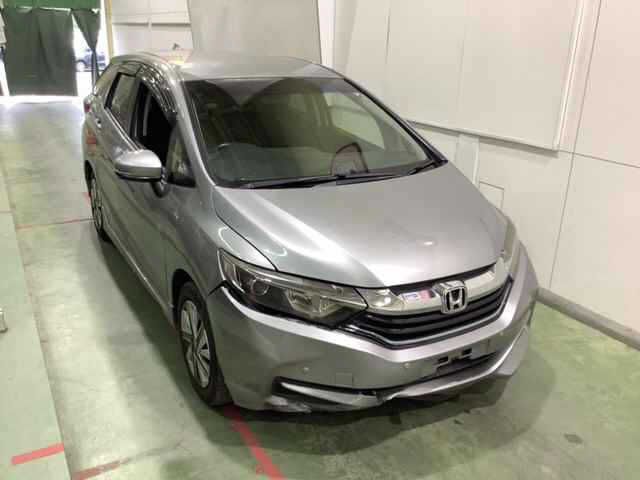 Japan Auction Vehicles 4 2015 Honda Shuttle ハイブリッド auction photo