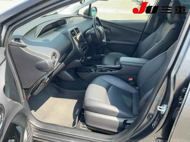 2021 Toyota Prius S Touring Selection Black auction photo 3