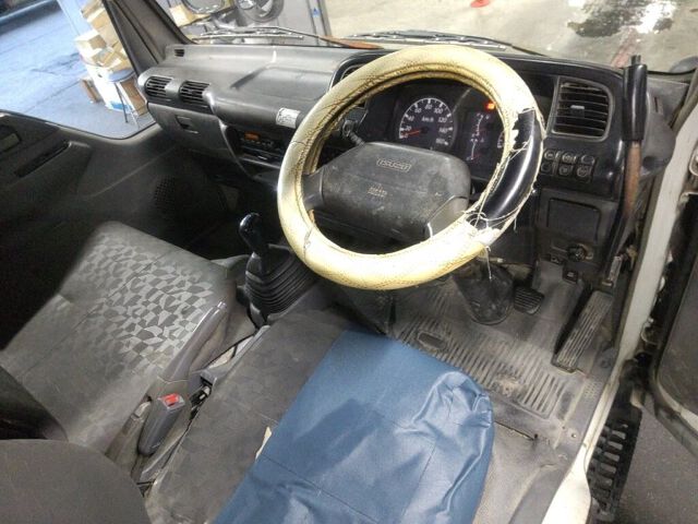 2006 Isuzu Elf dump auction photo 3