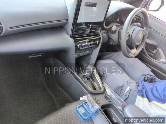 2026 Toyota Yaris Cross ハイブリッドZ auction photo 3