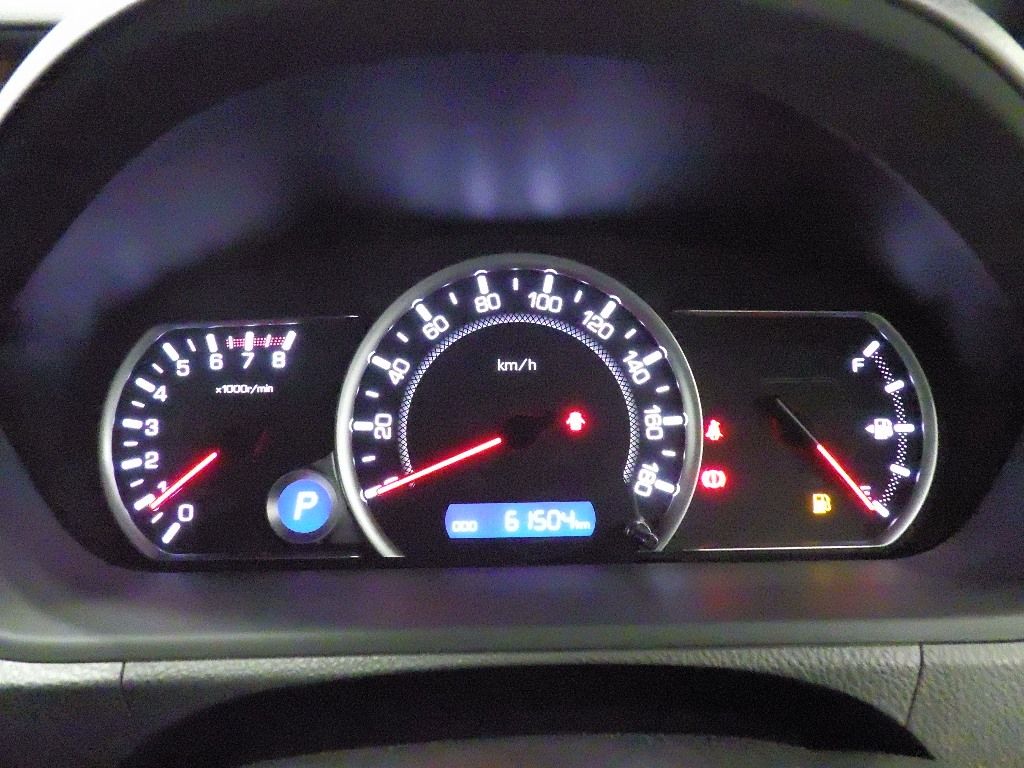 2014 Toyota Voxy ZS 7 people auction photo 10