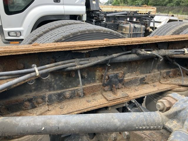 2016 Nissan Diesel クオン chassis auction photo 16
