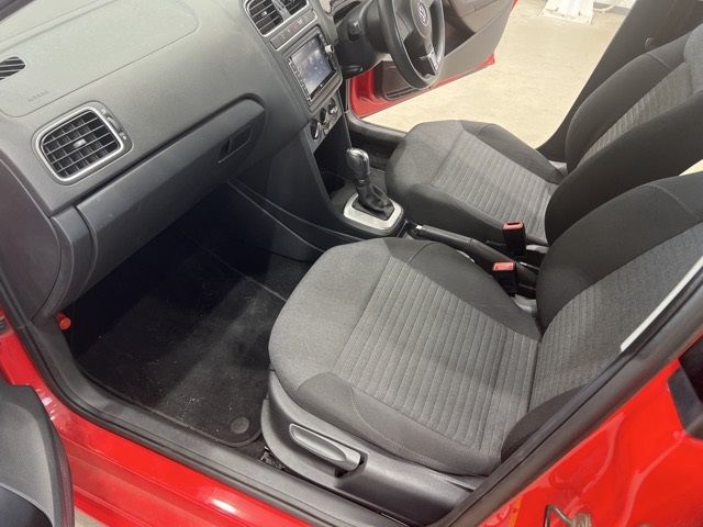 2013 Volkswagen VW ポロ TSI コンフォートライン ブルーモー auction photo 9