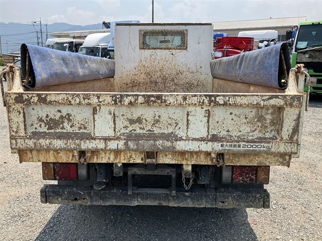 2013 Isuzu Elf dump auction photo 3