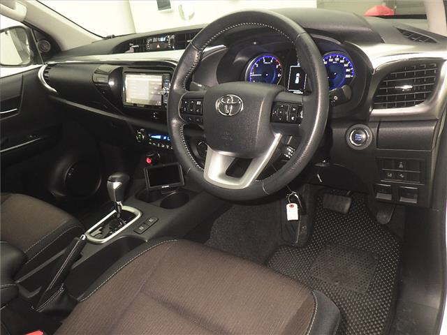 2018 Toyota Hilux 4WD Z auction photo 3