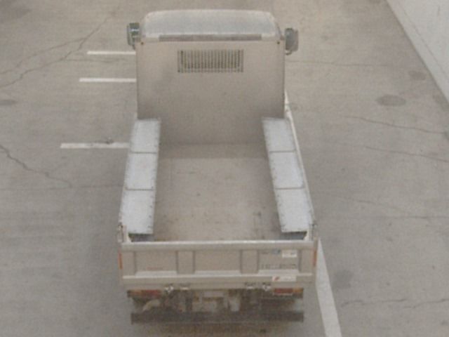 2020 Mitsubishi Fuso Canter dump auction photo 3