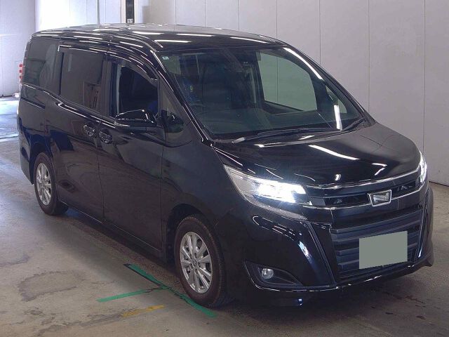 2020 Toyota Noah HV X Japan auction vehicle