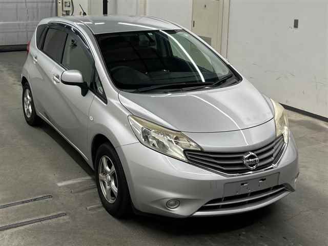 2013 Nissan Note X DIG-S Japan auction vehicle