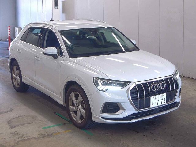 2024 Audi Q3 35TFSIアドバンス Japan auction vehicle