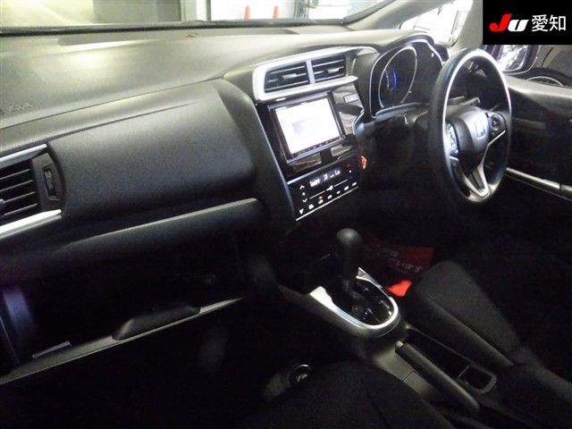 2017 Honda Fit 13G L ホンダセンシング auction photo 3