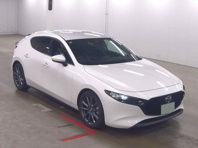 Japan Auction Vehicles 8 2024 Mazda 3ファストバック 15S S Package auction photo