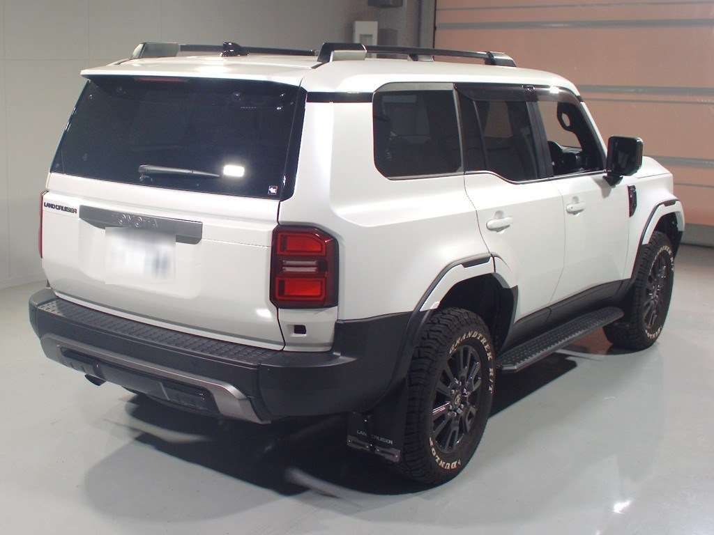 2025 Toyota Land Cruiser 250 VX 4WD auction photo 2