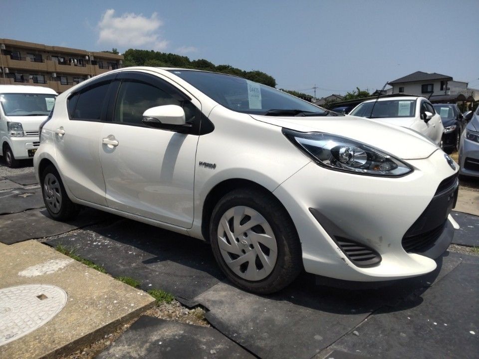 2019 Toyota Aqua auction photo 4