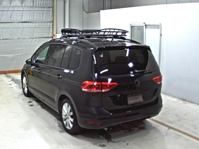 2018 Volkswagen ゴルフトゥーラン TSI ハイライン auction photo 2