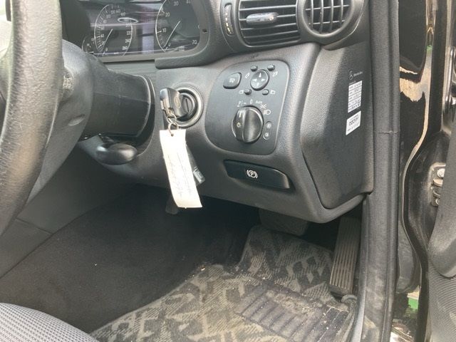 2005 Mercedes-Benz C-Class Station Wagon auction photo 6