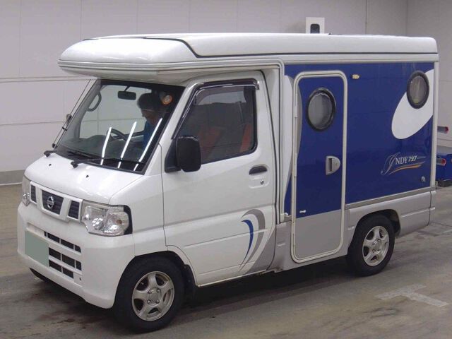 2013 Nissan NT100 Clipper キャンピング 4WD auction photo 4