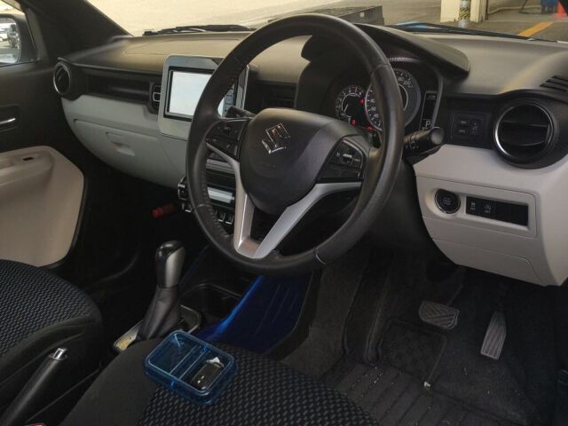 2020 Suzuki Ignis ハイブリッドMZ auction photo 3