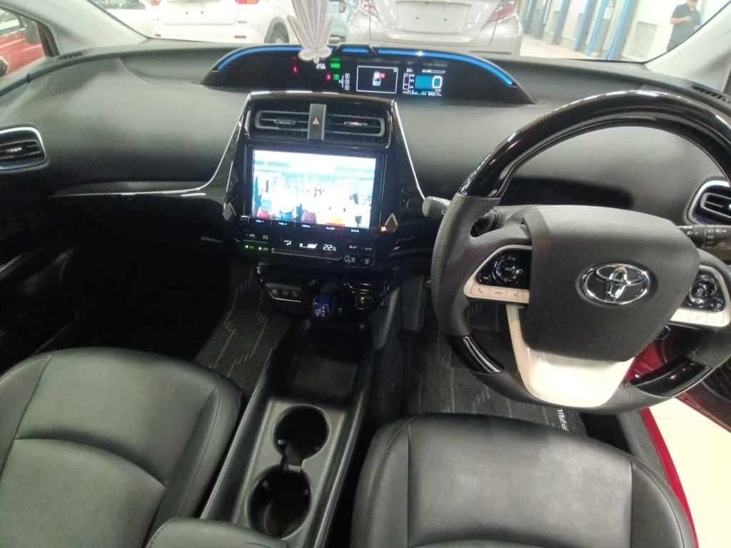 2016 Toyota Prius Sツーリングセレクション auction photo 11