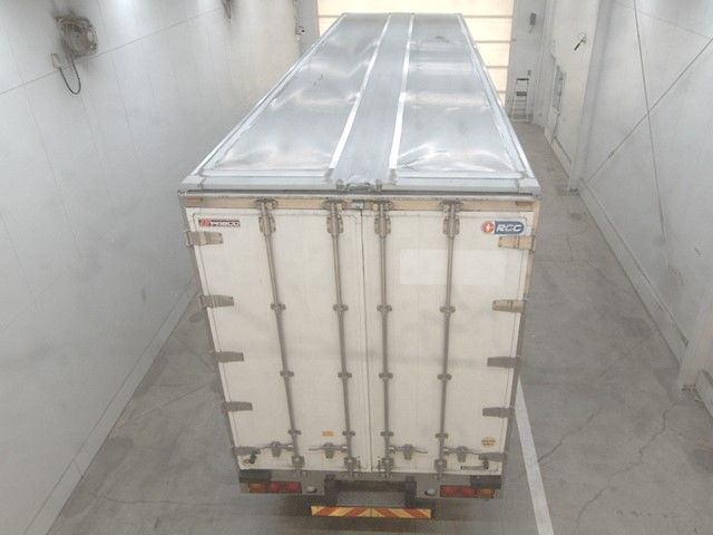 2018 Mitsubishi Fuso Refrigerated and frozen trucks auction photo 3