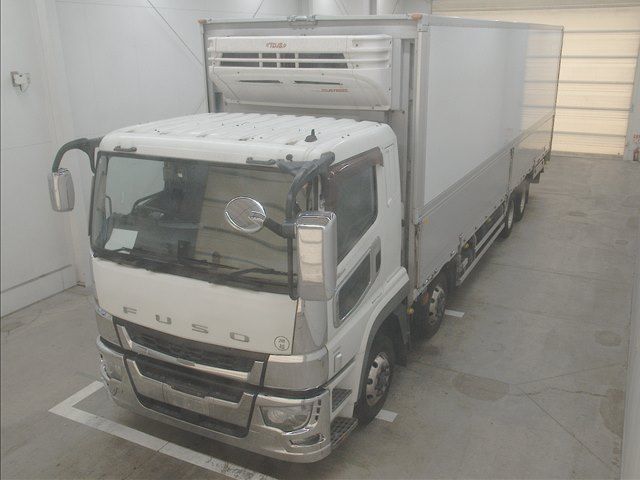Japan Auction Vehicles 10 2018 Mitsubishi Fuso Refrigerated and frozen trucks auction photo