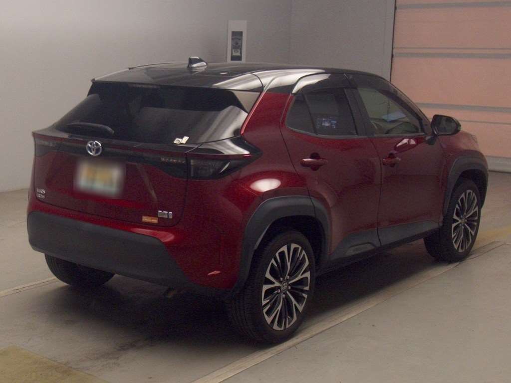 2022 Toyota Yaris Cross Hybrid Z auction photo 2