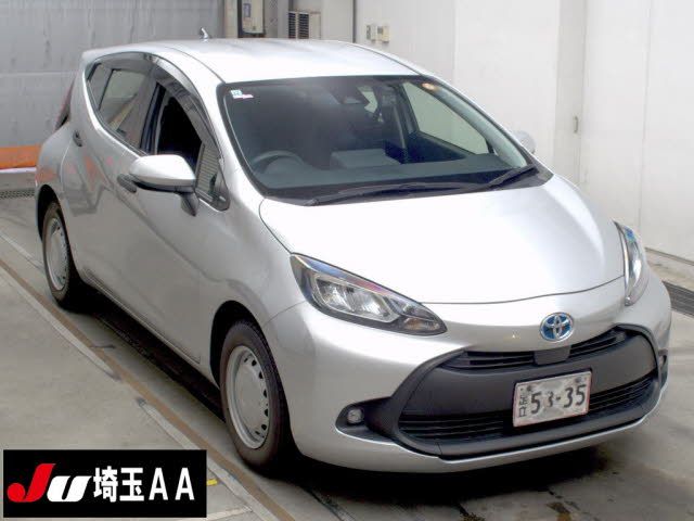 Japan Auction Vehicles 12 2021 Toyota Aqua B auction photo