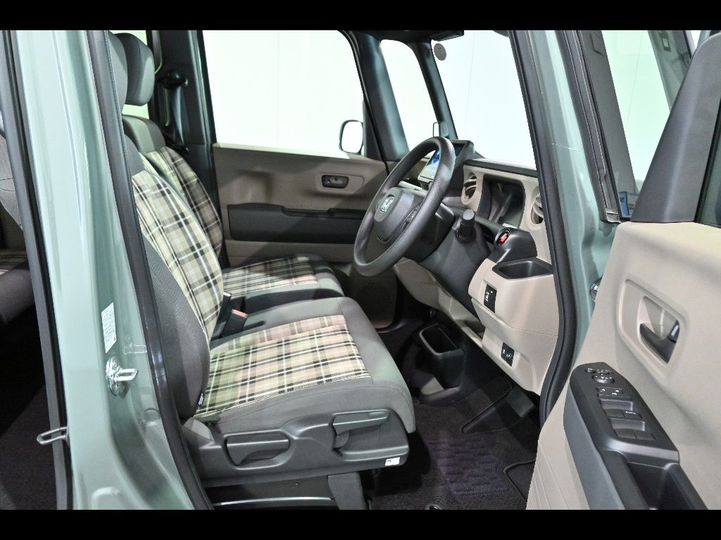 2025 Honda N-BOX 4WD ジョイ auction photo 6