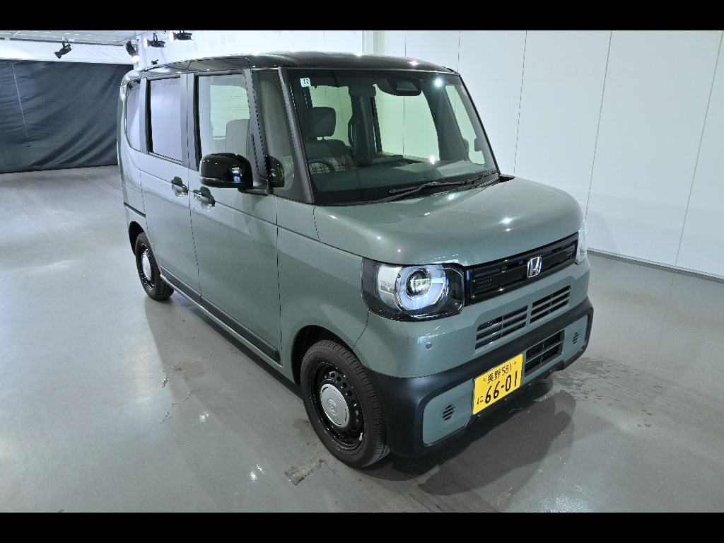 2025 Honda N-BOX 4WD Japan auction vehicle