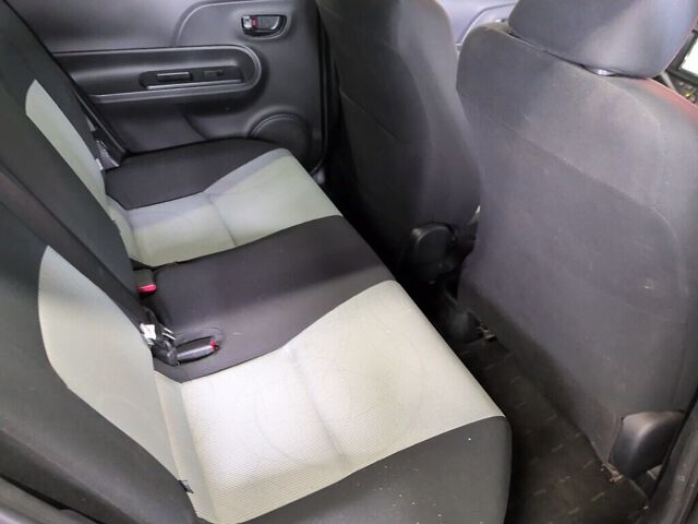 2014 Toyota Aqua S auction photo 6
