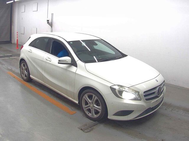 Japan Auction Vehicles 8 2013 Mercedes-Benz A-Class A180 auction photo