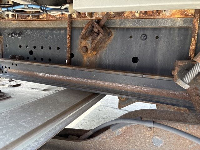 2018 Nissan Diesel クオン Aluminum Wing PG auction photo 14