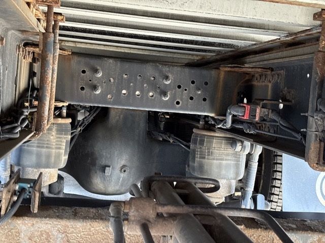 2018 Nissan Diesel クオン Aluminum Wing PG auction photo 13