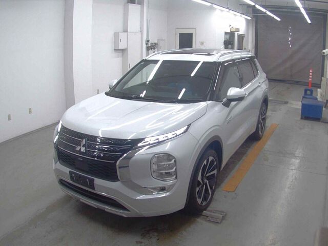 2022 Mitsubishi Outlander PHEV P 4WD auction photo 4