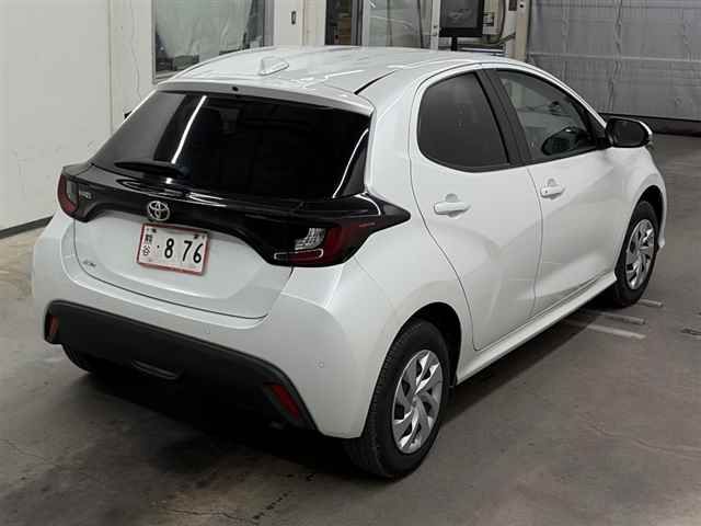2023 Toyota Yaris G 4WD auction photo 5