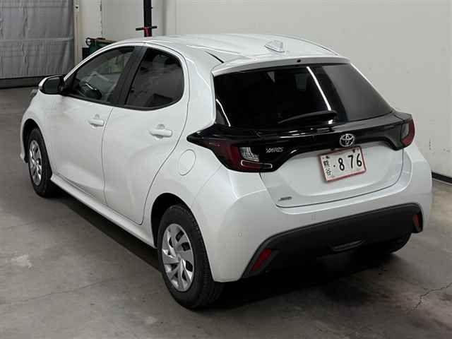 2023 Toyota Yaris G 4WD auction photo 2