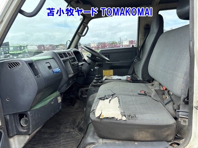 1997 Toyota Dyna Wキャブ auction photo 4