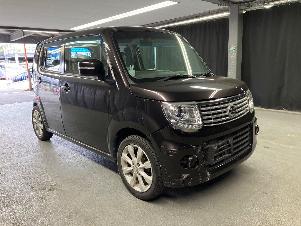 Japan Auction Vehicles 7 2014 Nissan モコ auction photo