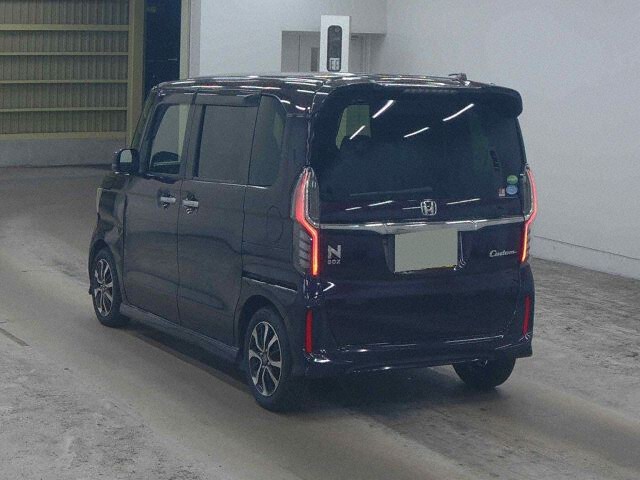 2018 Honda N-BOX G・L Honda Sensing auction photo 2